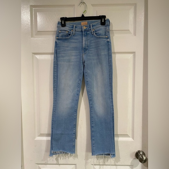 MOTHER The Insider Crop Step Fray Jeans In Limited Edition Wash Denim Size 24 - Picture 2 of 15